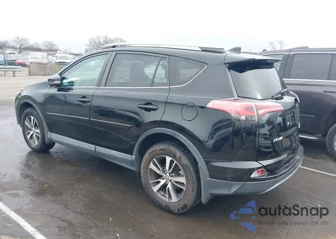 2018 Toyota Rav4 Xle z USA, uszkodzony, nr VIN 2T3RFREV1JW746520